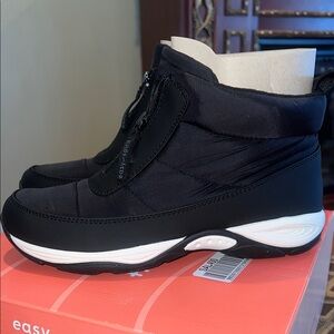 Easy Spirit Black and White Sneakers